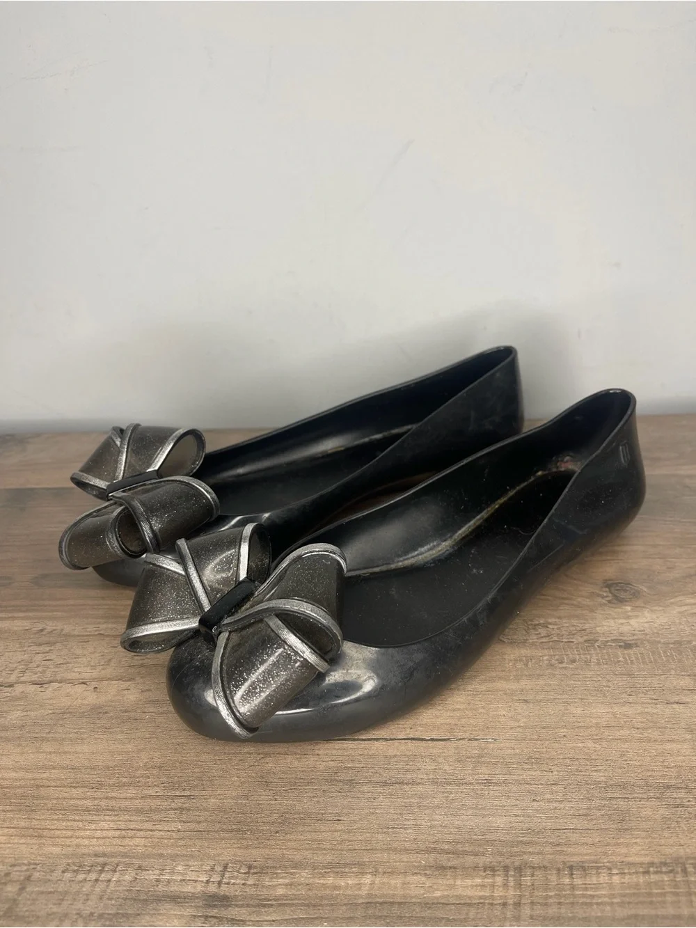 Women's Melissa Black Bow-Accent Jelly slide on flats size 39